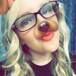 Meet your Posher, Laci